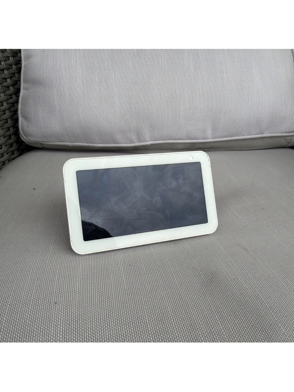 Amazon Echo Show 5 1st Gen Smart Speaker Charcoal Alexa H23K37 White